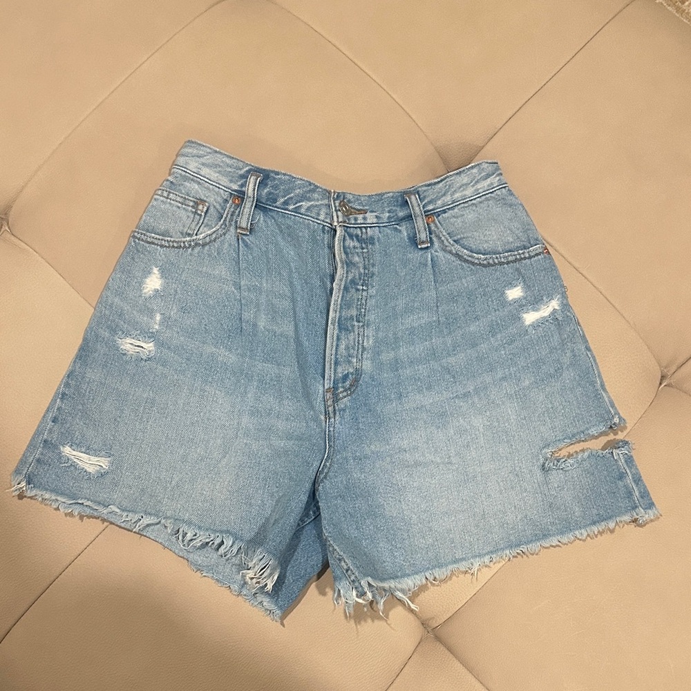 ❄️2 for $50❄️ ✨CLOSET CLEAR OUT SALE✨ We The Free Light Blue Denim Shorts